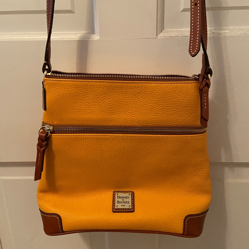 Dooney & Bourke handbag